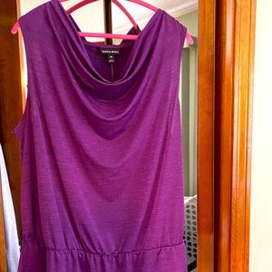 Women’s sleeveless top